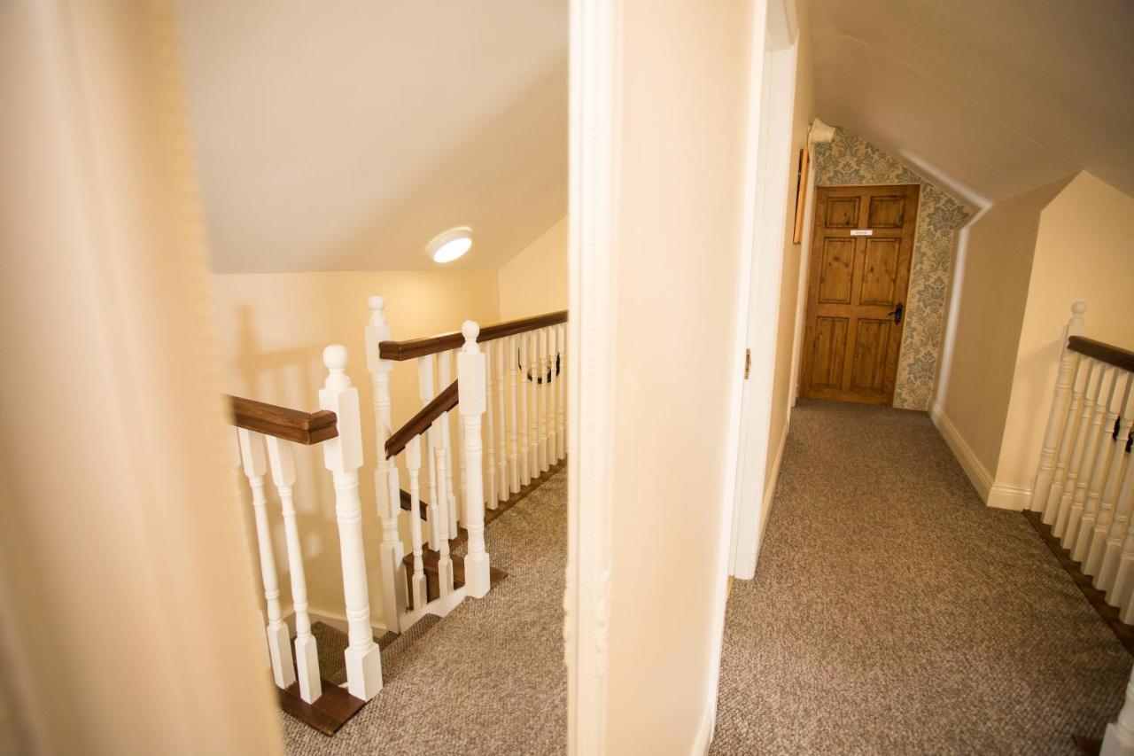 Coach House Lodge Rooms Lahinch Eksteriør bilde