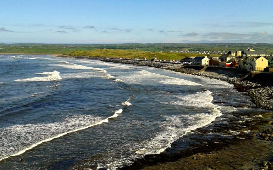 Coach House Lodge Rooms Lahinch Eksteriør bilde
